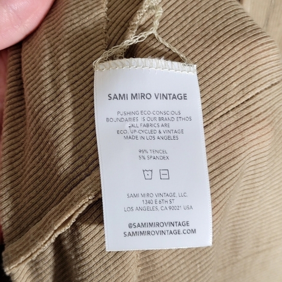 SAMI MIRO VINTAGE Inside-Out Seams Fitted Dress - Picture 6 of 10